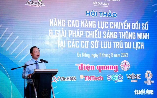 Ông Nguyễn Xuân Bình, phó giám đốc Sở Du lịch TP Đà Nẵng, chia sẻ tại hội thảo - Ảnh: TẤN LỰC