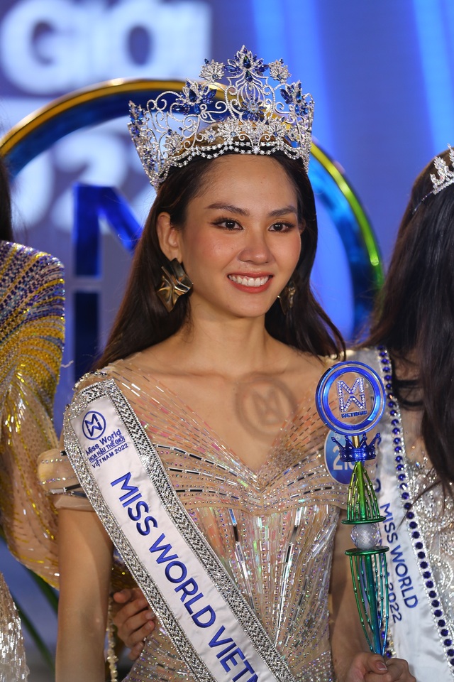 Tân Hoa hậu Thế giới Việt Nam 2022: Gây ấn tượng bởi nhan sắc đẹp cuốn hút, sở hữu học lực khủng - Ảnh 1.
