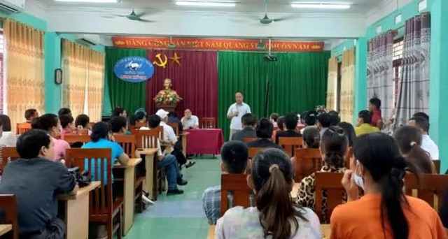 135 học sinh lớp 10 đã được nhận lại trường THPT Lương Thế Vinh - Ảnh 1.