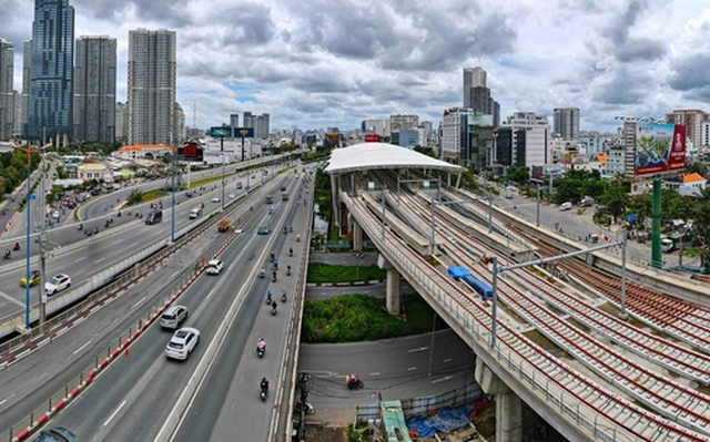 Hiện trạng 11 nhà ga trên cao tuyến Metro ở TP.HCM sau 10 năm thi công