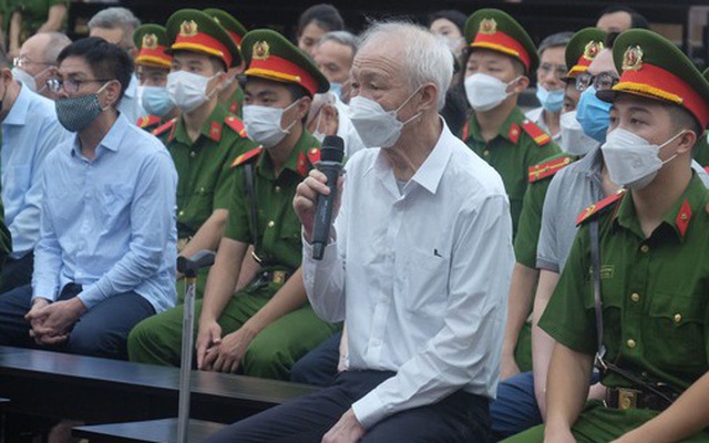 Bị cáo Nguyễn Văn Minh tại phiên tòa - Ảnh: NAM ANH