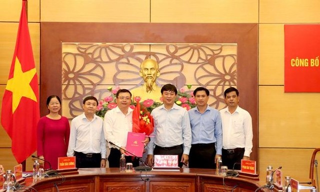 Phó Chủ tịch UBND tỉnh Đồng Tháp làm Bí thư Thành ủy Cao Lãnh - Ảnh 3.