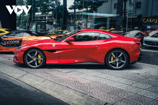 Cận cảnh Ferrari Portofino M hơn 15 tỷ đồng đầu tiên tại Việt Nam - Ảnh 4.