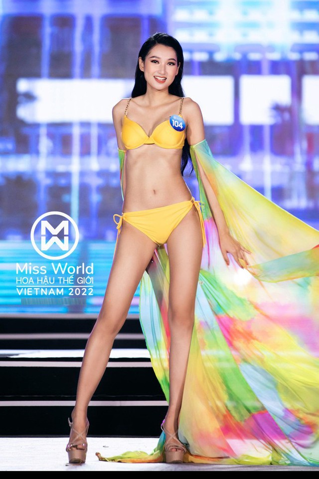 Ngoài Top 3, hai thí sinh còn lại của Top 5 Miss World Vietnam cũng ứng xử nuốt mic và có profile khủng - Ảnh 5.