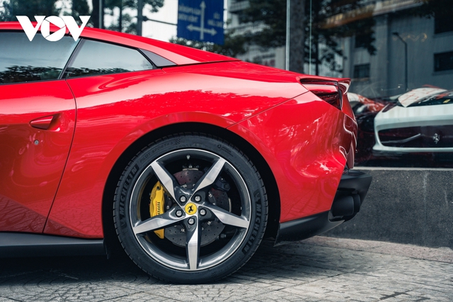 Cận cảnh Ferrari Portofino M hơn 15 tỷ đồng đầu tiên tại Việt Nam - Ảnh 6.