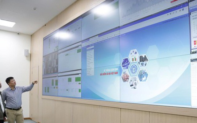 Tổng Giám đốc BHXH Việt Nam Nguyễn Thế Mạnh kiểm tra hoạt động Hệ thống thông tin giám định BHYT của ngành