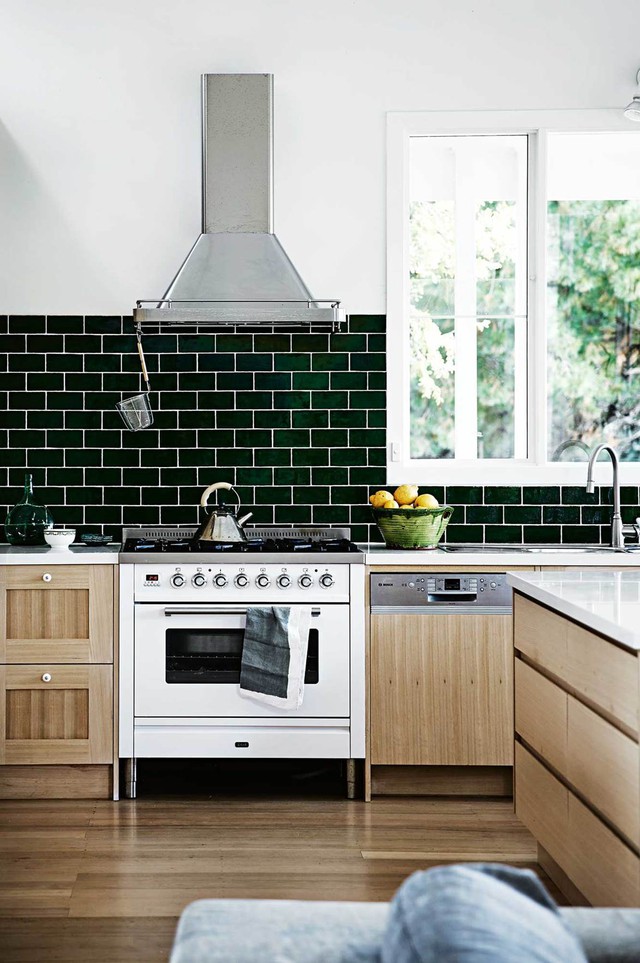 12 ý tưởng để bạn tô điểm căn bếp gia đình bằng những mảng màu xanh lá tươi mát - Ảnh 12.