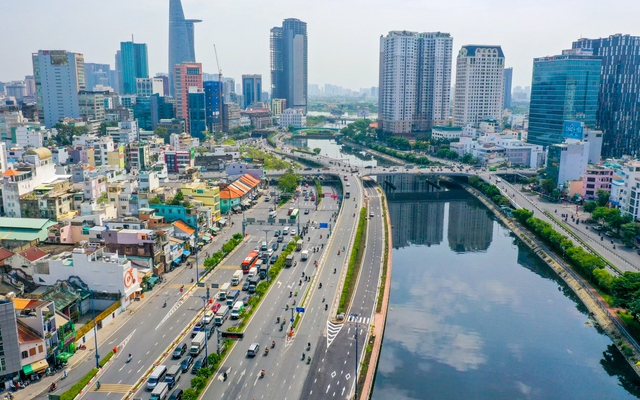 'Siêu quận' chỉ rộng bằng một xã nhưng thu ngân sách bằng 9 tỉnh cộng lại