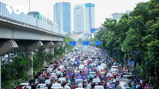 Giao thông trên đường Nguyễn Trãi hỗn loạn vào giờ cao điểm - Ảnh 25.