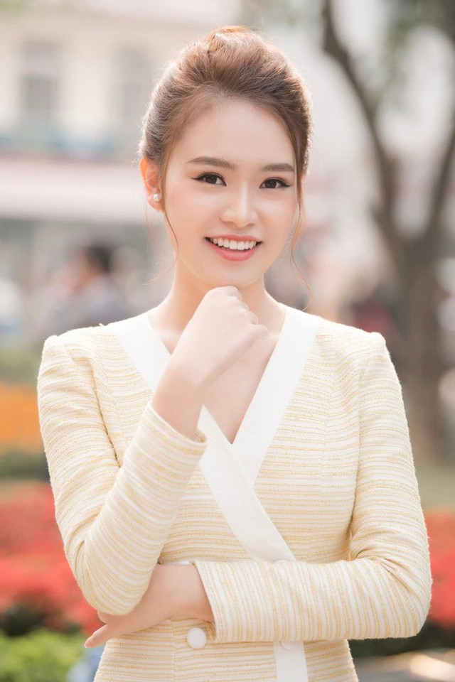 Người đẹp lọt top 10 Hoa hậu có học vấn khủng khiến Việt Anh từng công khai thán phục: Cuộc sống hiện tại bất ngờ - Ảnh 4.
