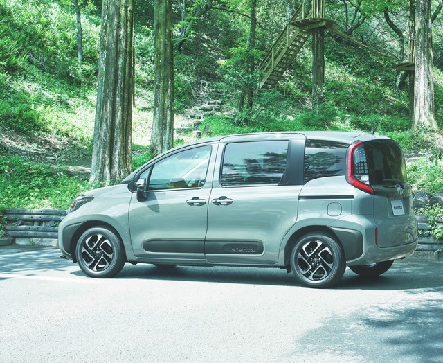 Toyota Sienta 2023 ra mắt: MPV 7 chỗ giá rẻ dùng khung gầm Yaris, cạnh tranh Xpander - Ảnh 3.