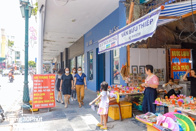 Hai con hẻm được xem là chỗ ăn trưa bí mật của dân văn phòng Tràng Tiền, đến tài xế công nghệ cũng không hề hay biết - Ảnh 10.