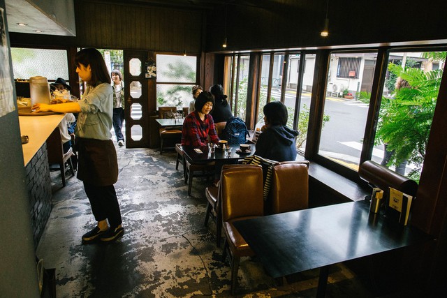 Quán cà phê gần 100 năm tuổi đời tại Nhật và ký ức về những ngày huy hoàng của nét văn hóa kissaten - Ảnh 13.