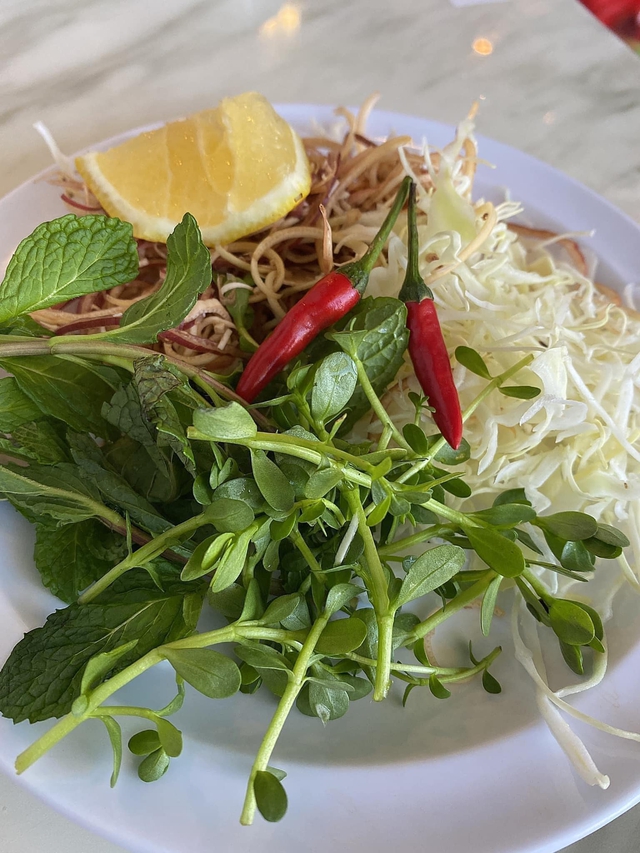 5 món ăn đường phố nức tiếng Sài Gòn nhưng hiếm có khó tìm ở Hà Nội - Ảnh 10.