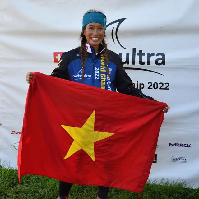 Chân dung cô gái sa mạc Thanh Vũ - người phụ nữ Việt Nam vô địch giải 3 môn phối hợp khắc nghiệt bậc nhất hành tinh - Ảnh 1.