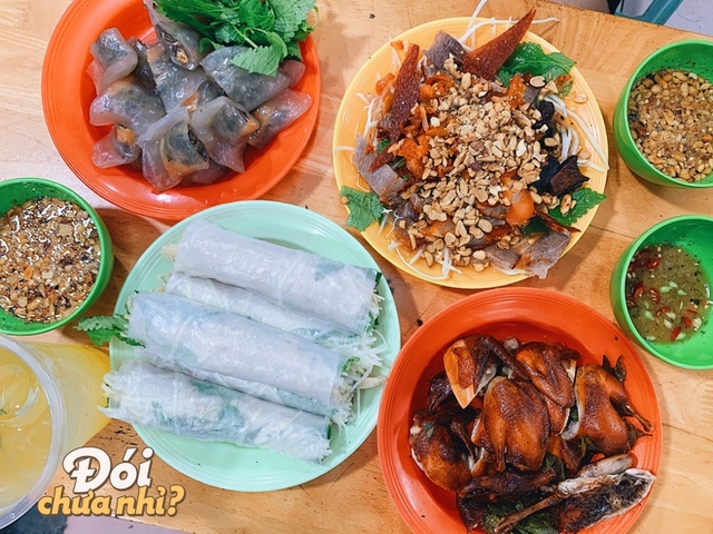 Đi ăn ở con phố ngắn nhất Hà Nội, thưởng thức đủ các món ăn vặt yêu thích của giới trẻ - Ảnh 12.