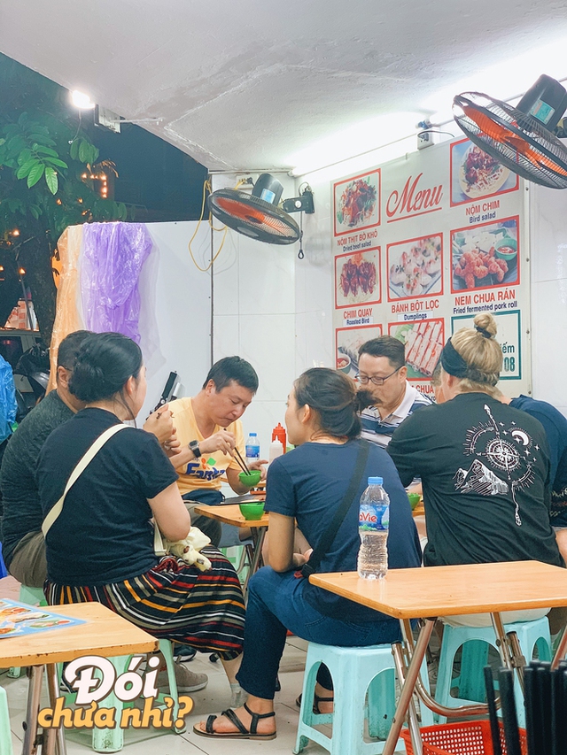 Đi ăn ở con phố ngắn nhất Hà Nội, thưởng thức đủ các món ăn vặt yêu thích của giới trẻ - Ảnh 15.