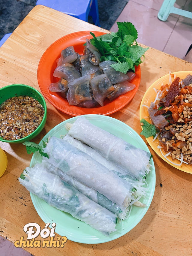 Đi ăn ở con phố ngắn nhất Hà Nội, thưởng thức đủ các món ăn vặt yêu thích của giới trẻ - Ảnh 11.