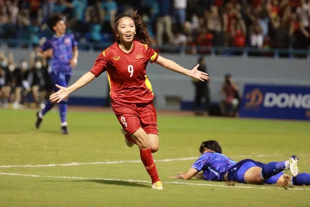 Đội trưởng Huỳnh Như vinh dự lên sóng poster VCK World Cup nữ 2023 FIFA: Nhìn lại bảng vàng thành tích đủ để chứng minh đẳng cấp là mãi mãi - Ảnh 2.