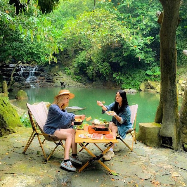 Đôi khi chẳng cần đi đâu xa, vì có thể nghỉ dưỡng trong ngày tại Hà Nội với 4 địa điểm tìm về với thiên nhiên - Ảnh 1.