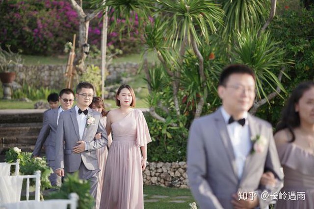 Cô dâu mời 17 người thân, bạn bè sang Bali dự đám cưới - Ảnh 17.