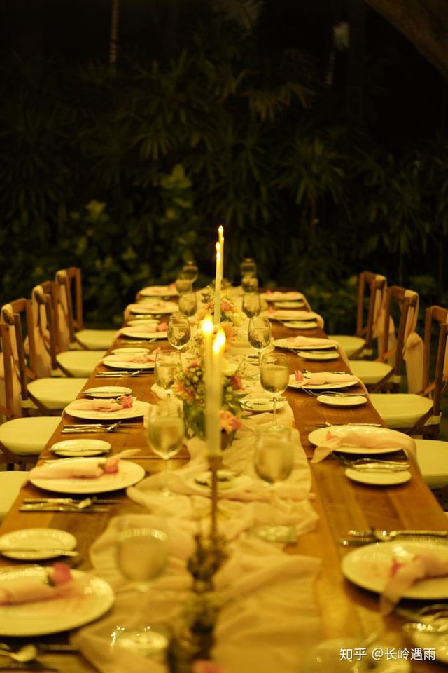 Cô dâu mời 17 người thân, bạn bè sang Bali dự đám cưới - Ảnh 28.