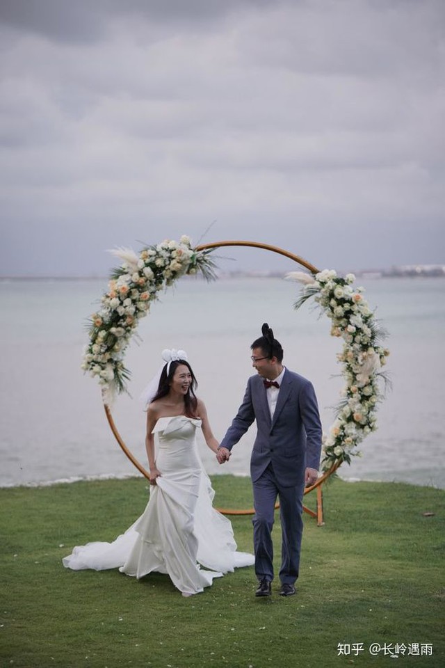 Cô dâu mời 17 người thân, bạn bè sang Bali dự đám cưới - Ảnh 8.