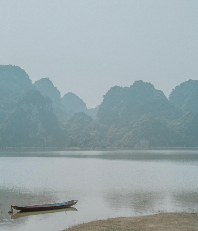 Satisfied with the beautiful scenes that are likened to "miniature Ha Long Bay" across the country - Photo 13.