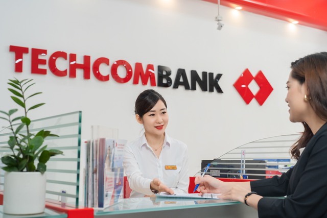 Techcombank được vinh danh là “Ngân hàng Bán lẻ Việt Nam tốt nhất 2022”  - Ảnh 1.