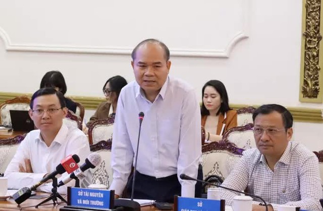  Ông Lê Trương Hải Hiếu: Có 100 dự án tại TP HCM tỉ lệ giải ngân vốn công bằng 0  - Ảnh 4.