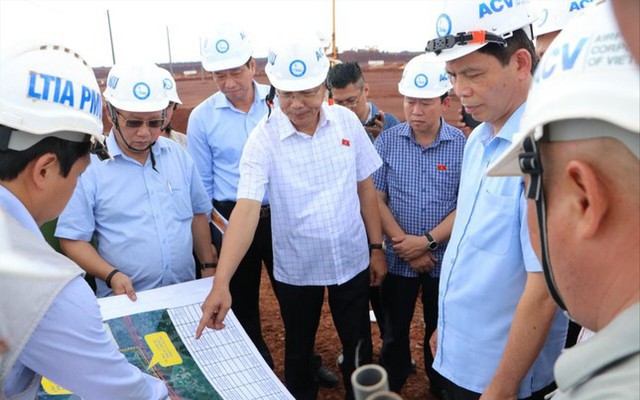 Đoàn giám sát Ủy ban Kinh tế của Quốc hội tại khu vực thi công dự án sân bay Long Thành