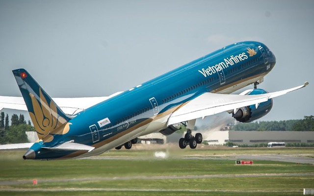 Giảm lỗ nhưng vốn chủ vẫn âm gần 5.000 tỷ, Vietnam Airlines chuẩn bị phương án tăng vốn mới