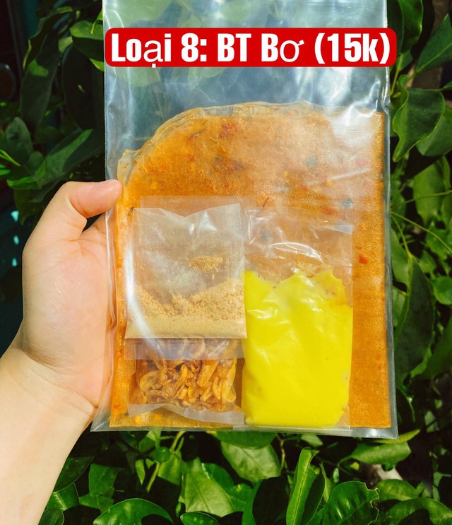 Món bánh tráng phơi sương nổi tiếng tại TP.HCM bỗng trở thành “bánh tráng thị phi”, hàng loạt Tiktoker tranh cãi là cứng hay mềm, ngon hay không ngon? - Ảnh 21.