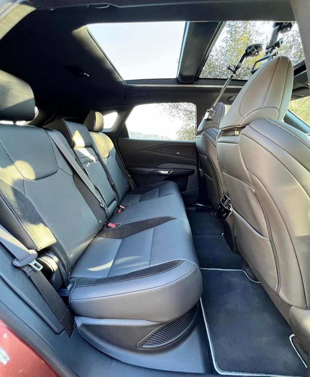 Lexus RX 2023 giá dự kiến từ 4,1 tỷ đồng tại VN: 4 phiên bản, ra mắt đầu năm sau, đấu GLE và X5 - Ảnh 8.