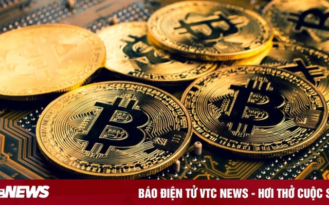 Giá Bitcoin hôm nay 1/9: Giảm nhẹ nhưng vẫn chưa mất mốc 20.000 USD