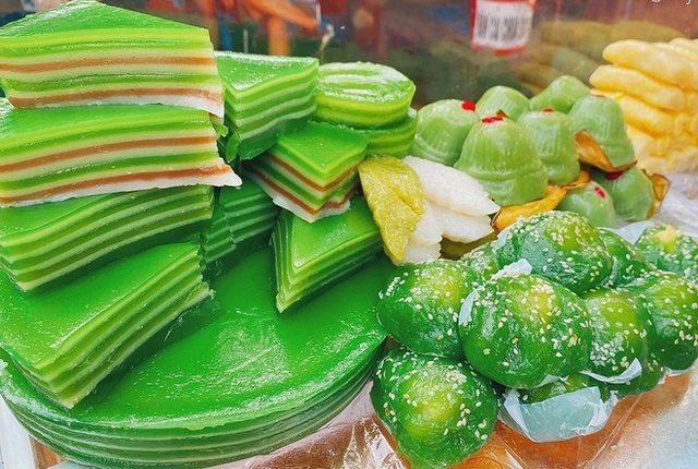 In Ho Chi Minh City, if you want to eat Western cakes, just look for these 5 popular trolleys, all dishes are delicious - nutritious - cheap - Photo 21.