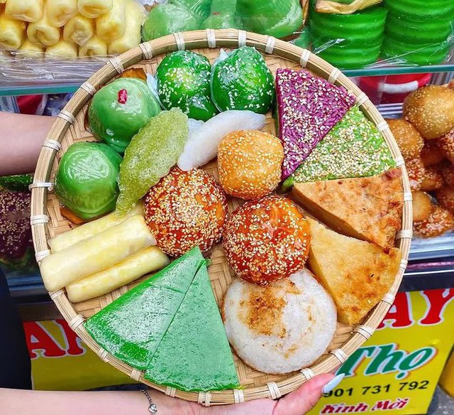 In Ho Chi Minh City, if you want to eat Western cakes, just look for these 5 popular trolleys, all dishes are delicious - nutritious - cheap - Photo 20.