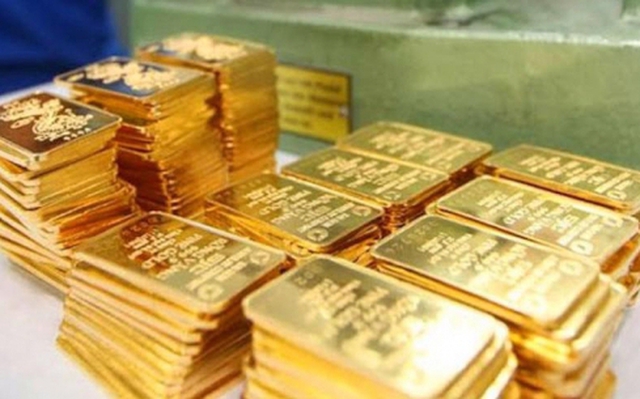 Giá vàng miếng thương hiệu Quốc gia vẫn cao hơn giá vàng thế giới hơn 19,3 triệu đồng/lượng.