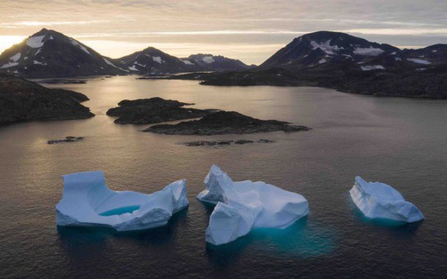 Băng ở Greenland đang dần tan chảy - Ảnh: Felipe Dana