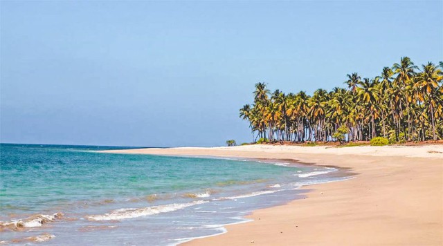 Top 10 most beautiful beaches in Vietnam: No. 9 is not too famous but is the pearl of Phu Yen - Photo 7.