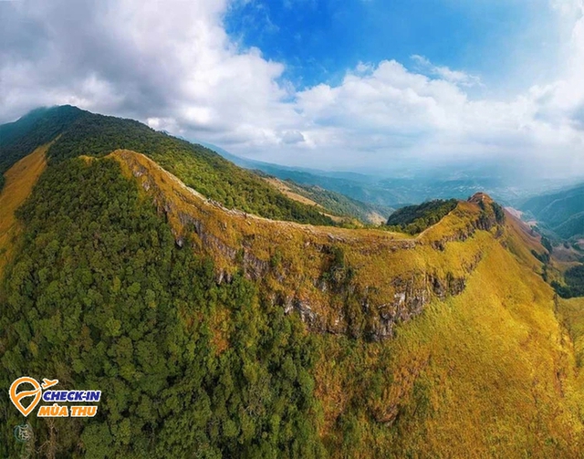 In Quang Ninh, there is a craggy mountain area, known as one of the most difficult places to go in Vietnam - Photo 9.