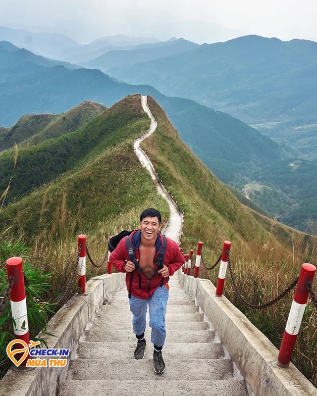 Ở Quảng Ninh có một vùng núi cheo leo, được mệnh danh là 1 trong những nơi khó đi nhất Việt Nam - Ảnh 3.