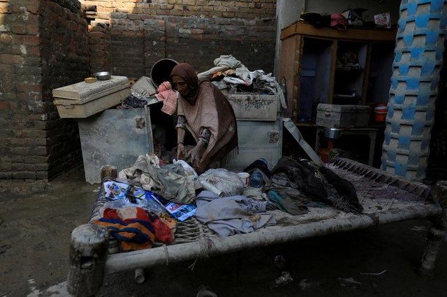 Lũ lụt chưa từng có ở Pakistan: Hơn 1/3 diện tích quốc gia chìm dưới nước - Ảnh 7.