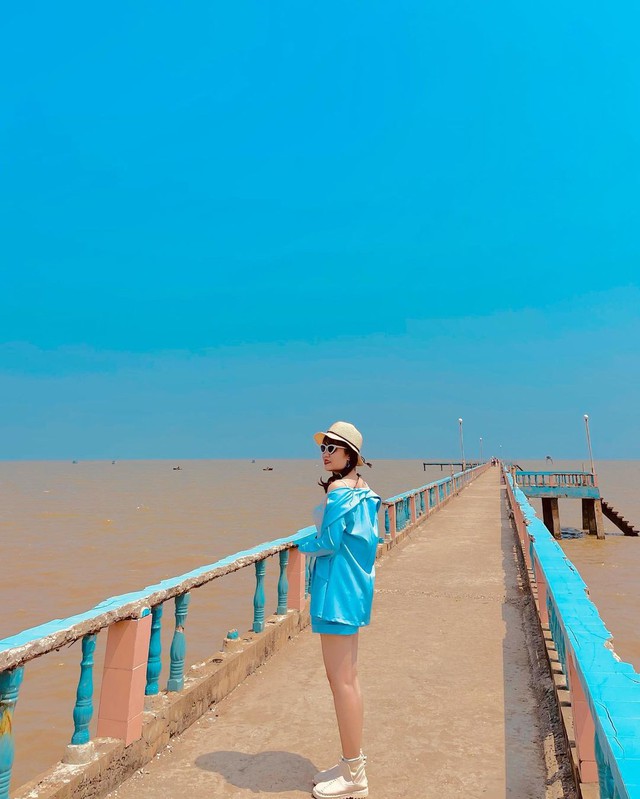 Stirring in front of Tan Thanh beach - a copy of Thai Binh's "infinity sea" right in Tien Giang - Photo 12.