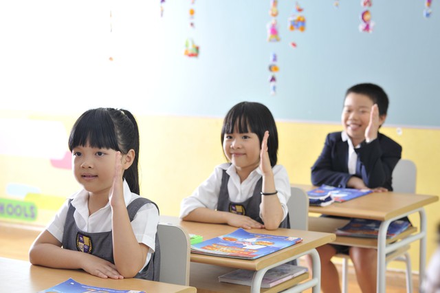 Chọn trường cho con nên ưu tiên nhất điều gì? Thầy giáo ở Hà Nội gói gọn trong 4 điều lưu ý sau - Ảnh 2.