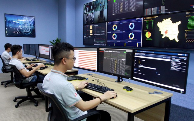 Quang cảnh Trung tâm điều hành an ninh mạng tỉnh Thái Bình.