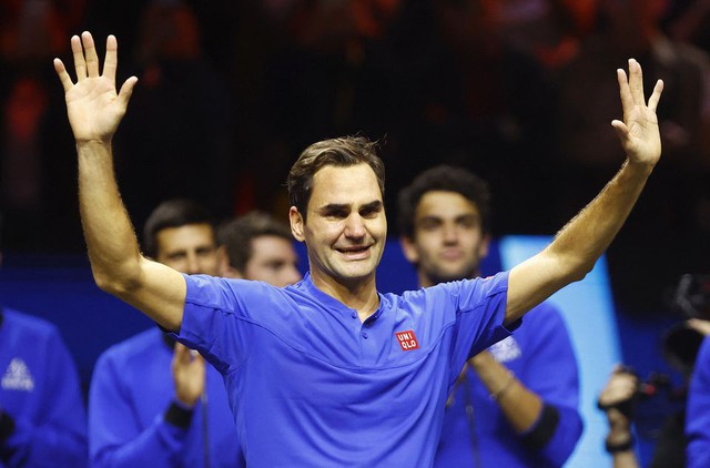Tay vợt huyền thoại Roger Federer bật khóc khi kết thúc sự nghiệp với những cột mốc không thể nào quên - Ảnh 11.