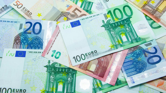 Từ FED tới cuộc khủng hoảng tiền tệ châu Âu: Đâu là nguyên nhân đằng sau cú bán tháo trên thị trường tài chính? - Ảnh 3.