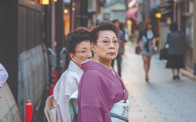 Số người trên 65 tuổi ở Nhật Bản đạt mức cao kỷ lục. Ảnh: LightRocket.