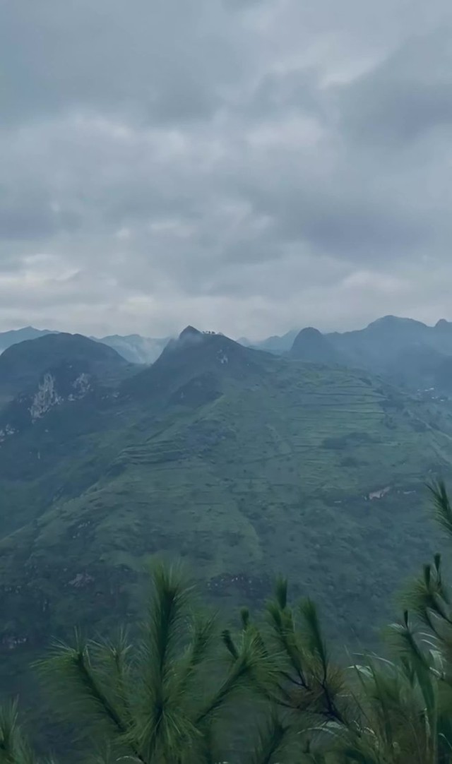 Challenging cloud hunting journey in Ha Giang, where young people break their limits to immerse themselves in a fairyland - Photo 14.